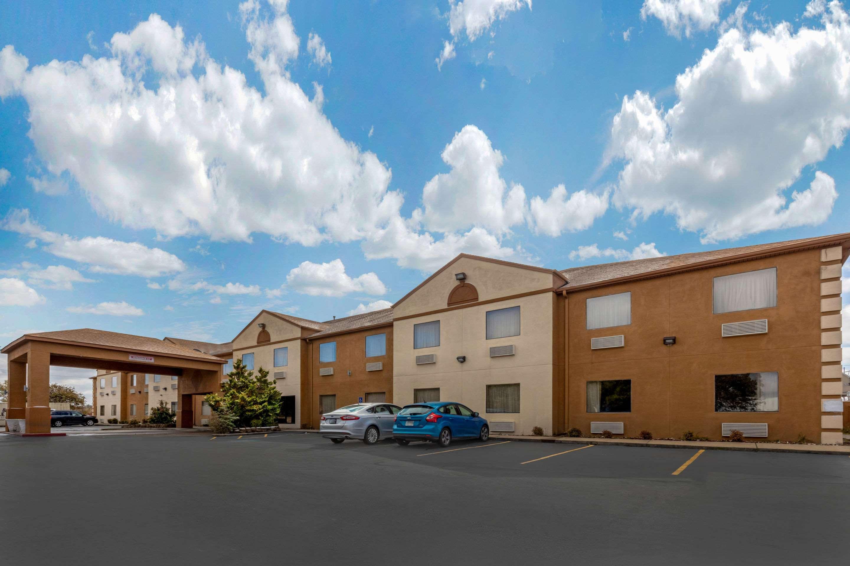 Quality Inn West Memphis I-40 Екстериор снимка
