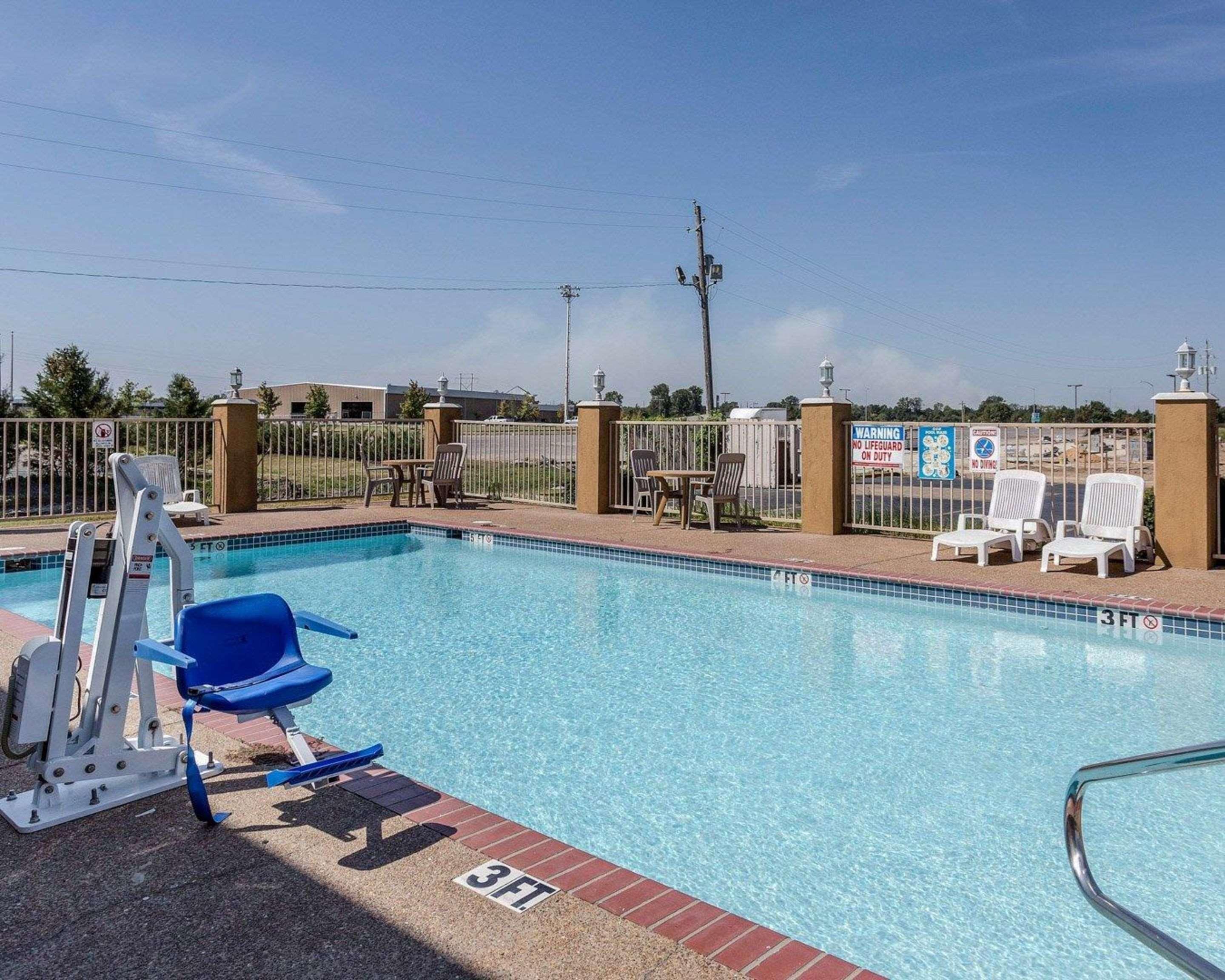Quality Inn West Memphis I-40 Екстериор снимка