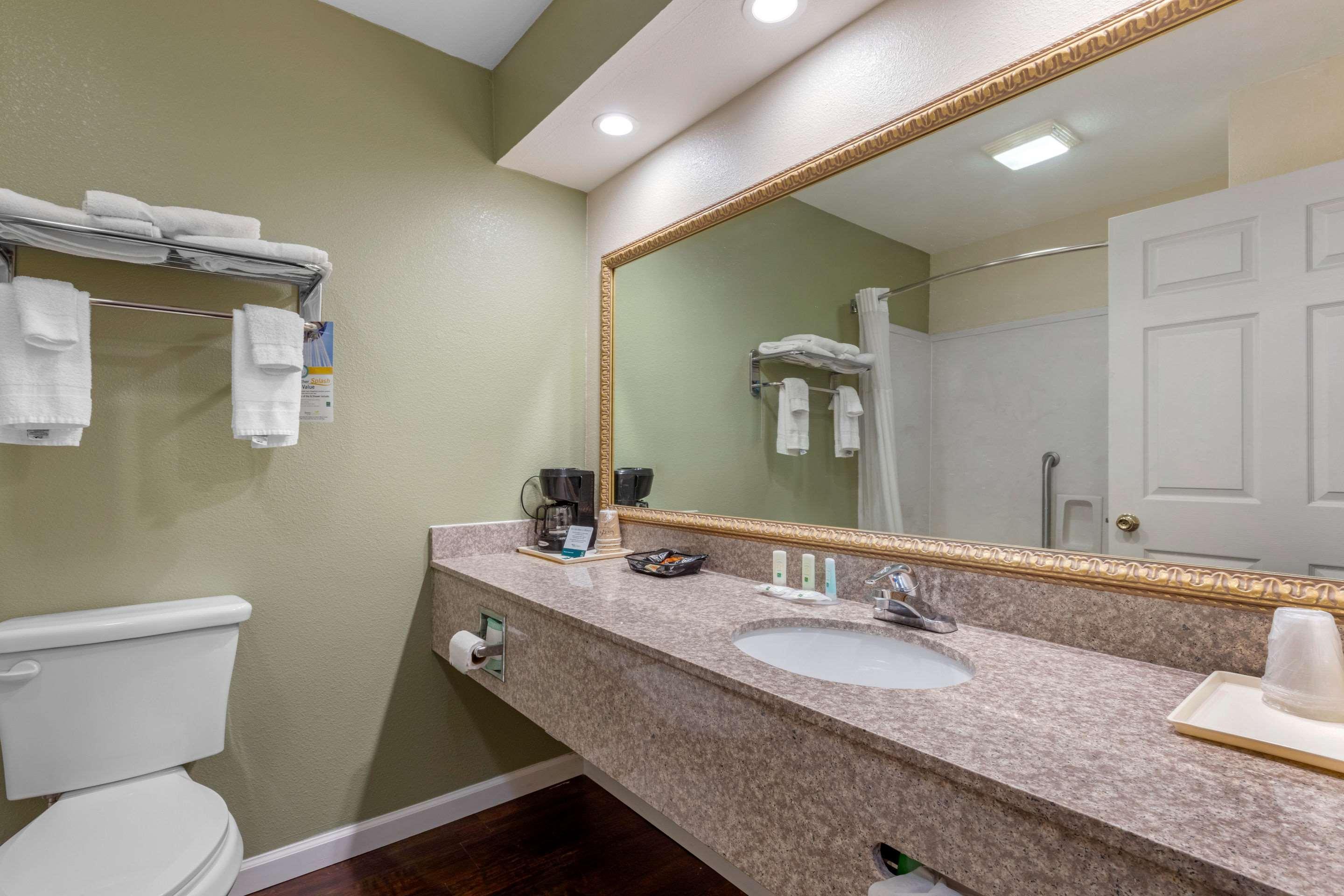 Quality Inn West Memphis I-40 Екстериор снимка