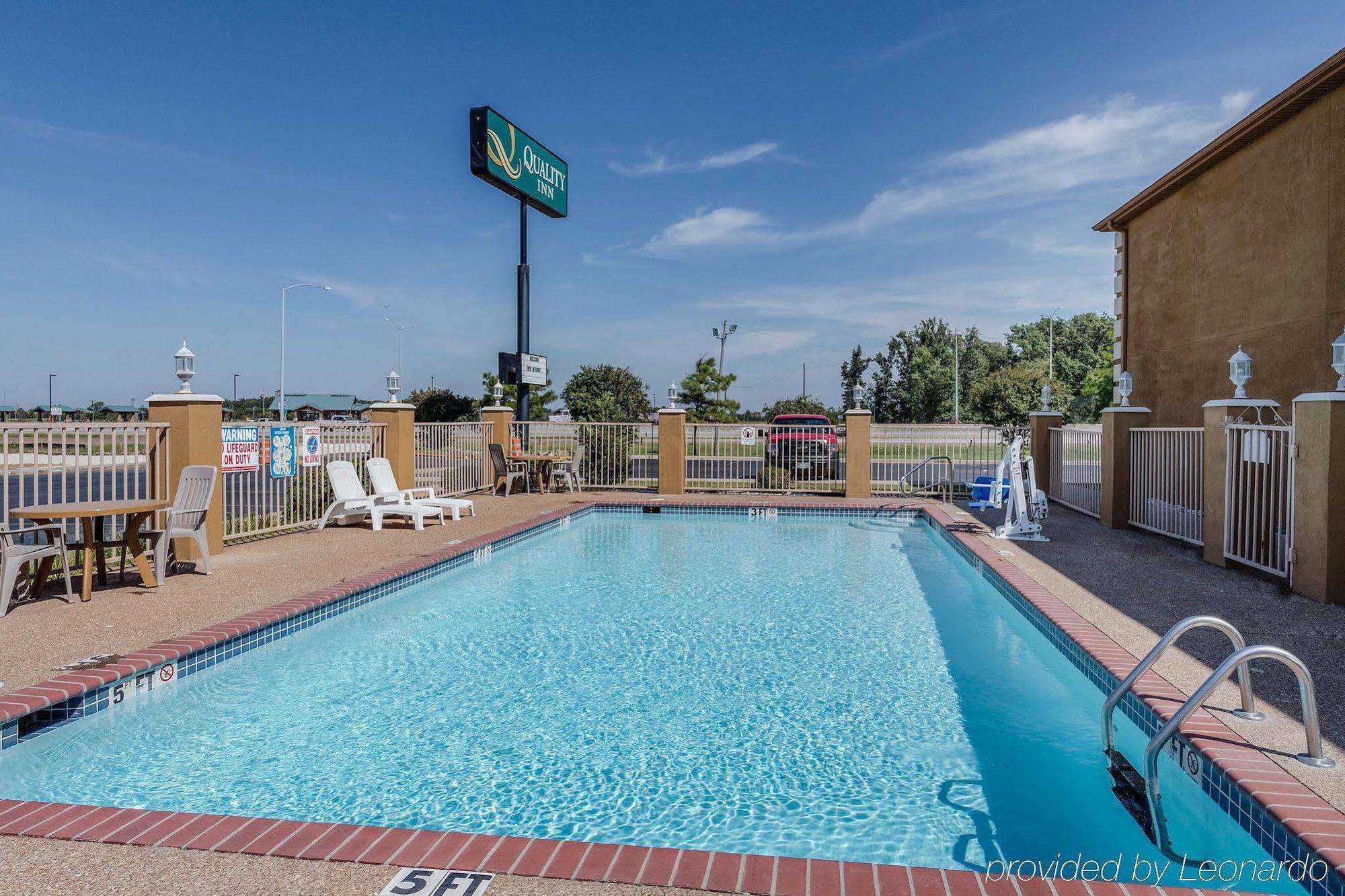 Quality Inn West Memphis I-40 Екстериор снимка